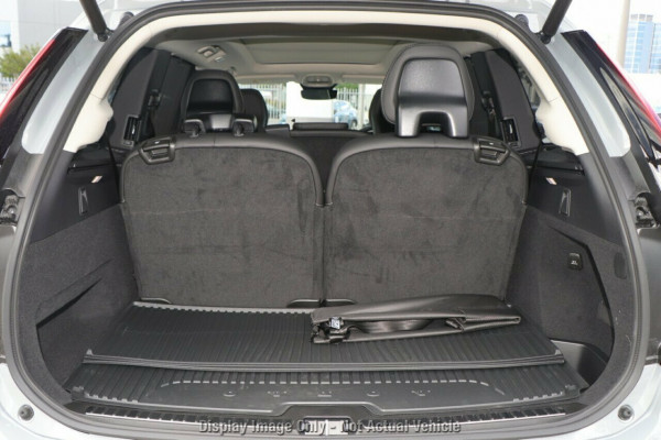 2026 Volvo XC90 L Series Ultra B5 Dark SUV Image 19