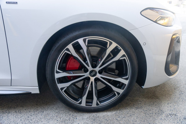 2025 Audi A5 B10 e-hybrid S-Line 270Kw Sedan image 20