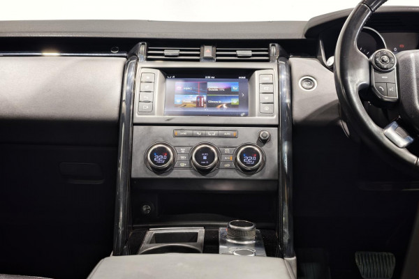 2017 Land Rover Discovery Series 5 SE SUV Image 15