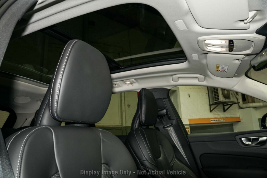 2026 Volvo XC60 UZ Ultra T8 Plug-in Hybrid Dark SUV Image 14