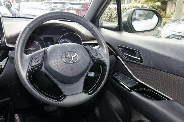 2022 Toyota C-HR ZYX10R Koba SUV Image 6