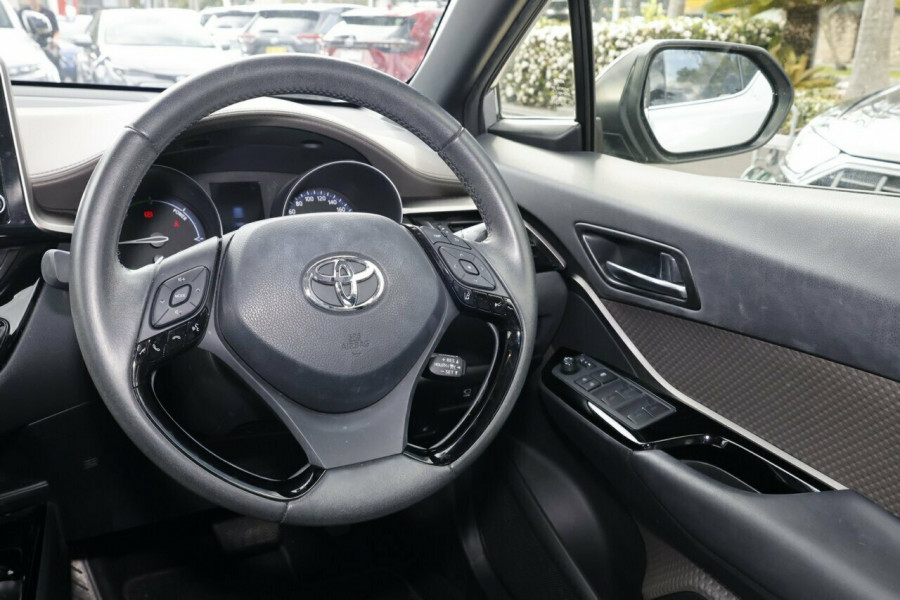 2022 Toyota C-HR ZYX10R Koba SUV Image 6