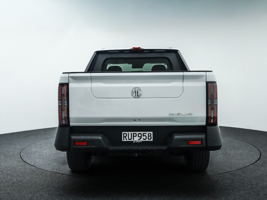 2026 MG U9 Explore Pro Ute Image 7
