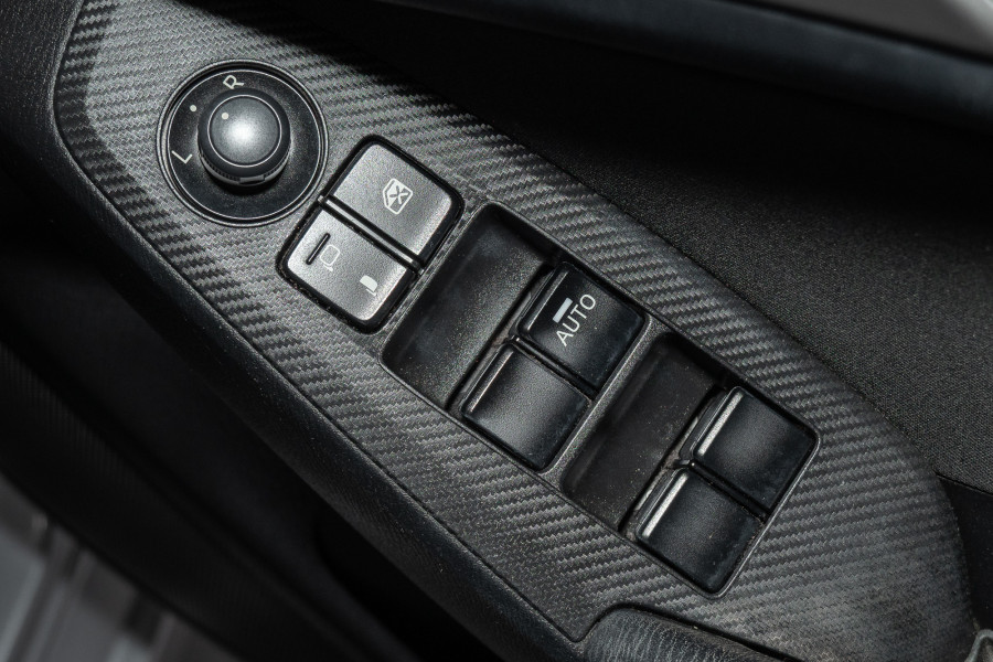 2016 Mazda 3 BM5478 Neo Hatch Image 19