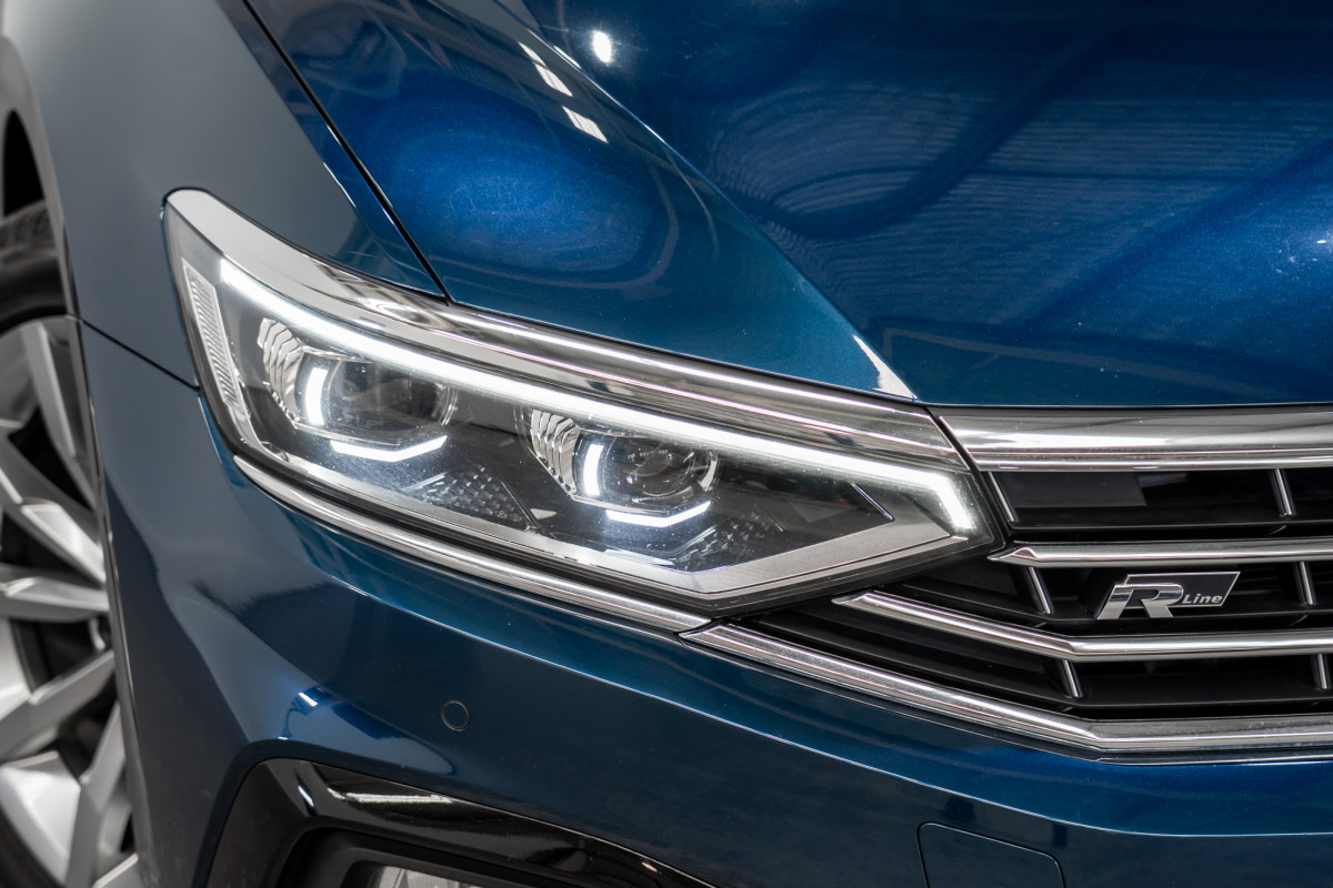 2021 Volkswagen Passat 162tsi Elegance Sedan Image 2