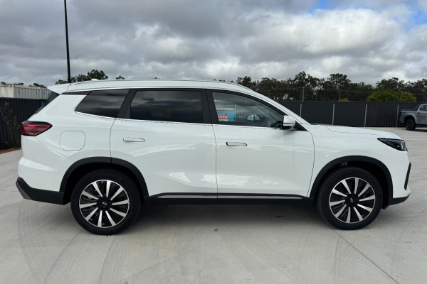 2025 MY24 Chery Tiggo 8 Pro Max T31 Ultimate AWD SUV Image 8