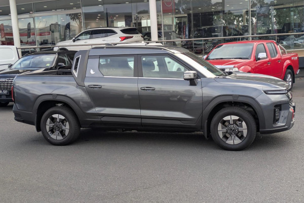 2026 KGM Musso O100 EV 2WD Ute Image 8