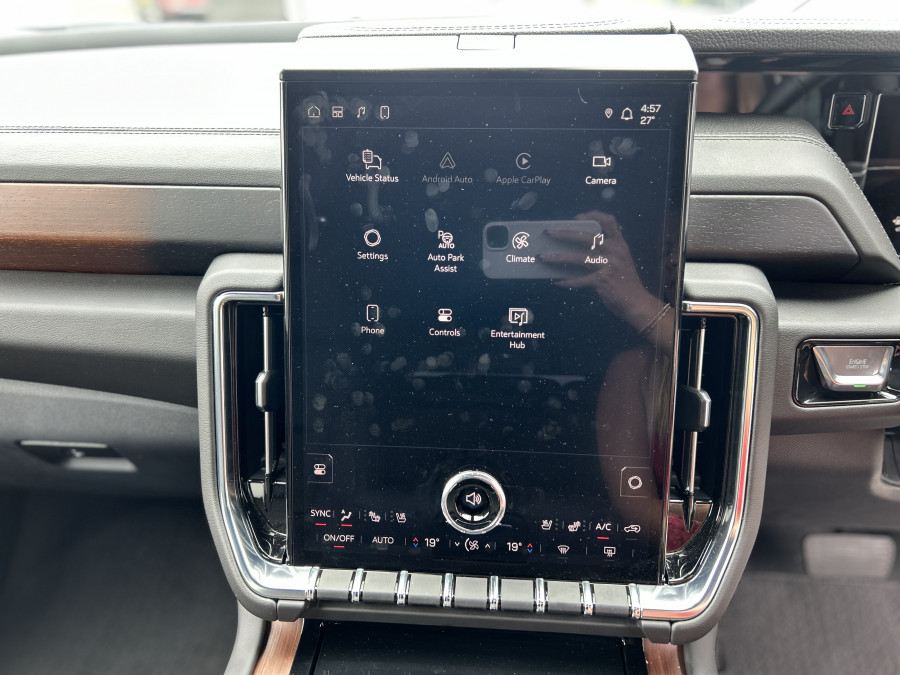 2025 Holden Yukon Denali Wagon Image 15
