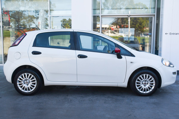 2013 Fiat Punto Pop Hatch Image 3