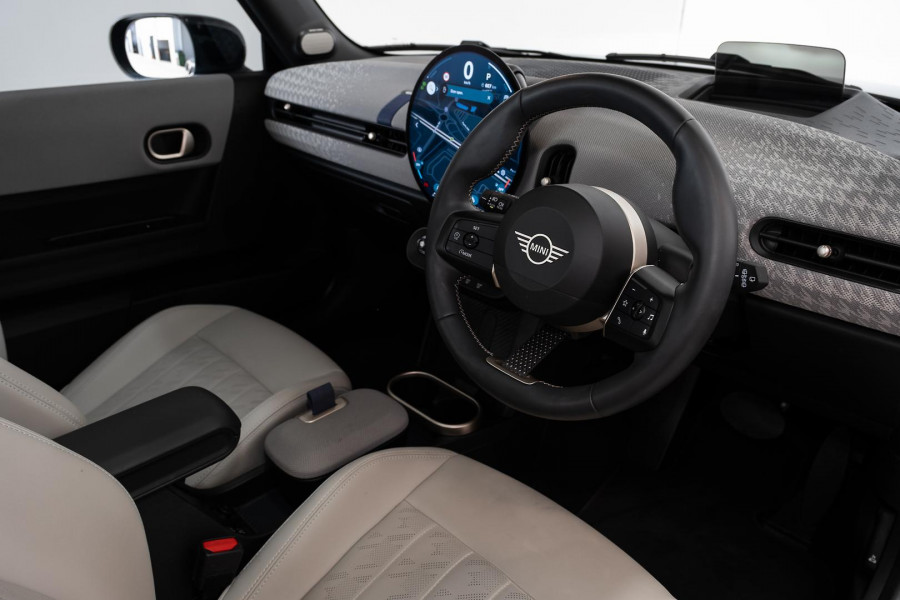 2024 MINI Cooper F66 S Favoured Hatch
