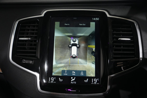 2021 Volvo XC90 L Series T6 Momentum SUV Image 21