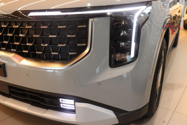 2026 MY27 Kia Carnival KA4 PE Sport+ HEV People Mover Image 3