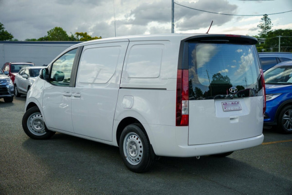 2021 MY22 Hyundai Staria US4.V1  People Mover