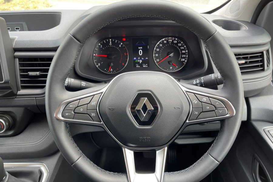 2024 Renault Trafic X82 Pro Van Image 18