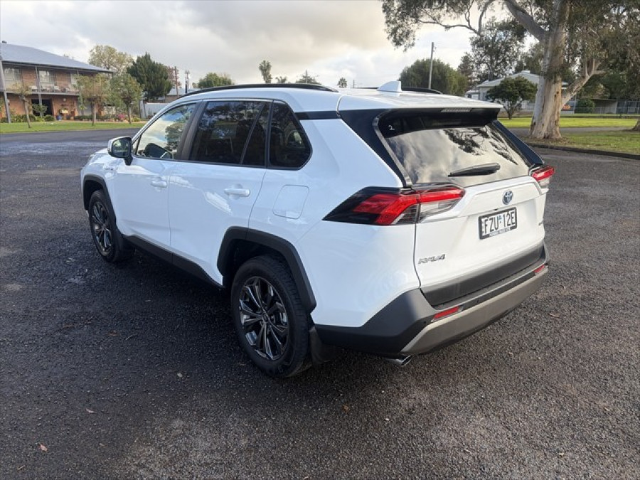 2024 Toyota RAV4 AXAH54R GXL SUV Image 7