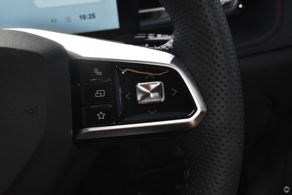 2025 MG HS AS33H Essence Hybrid+ SUV Image 1