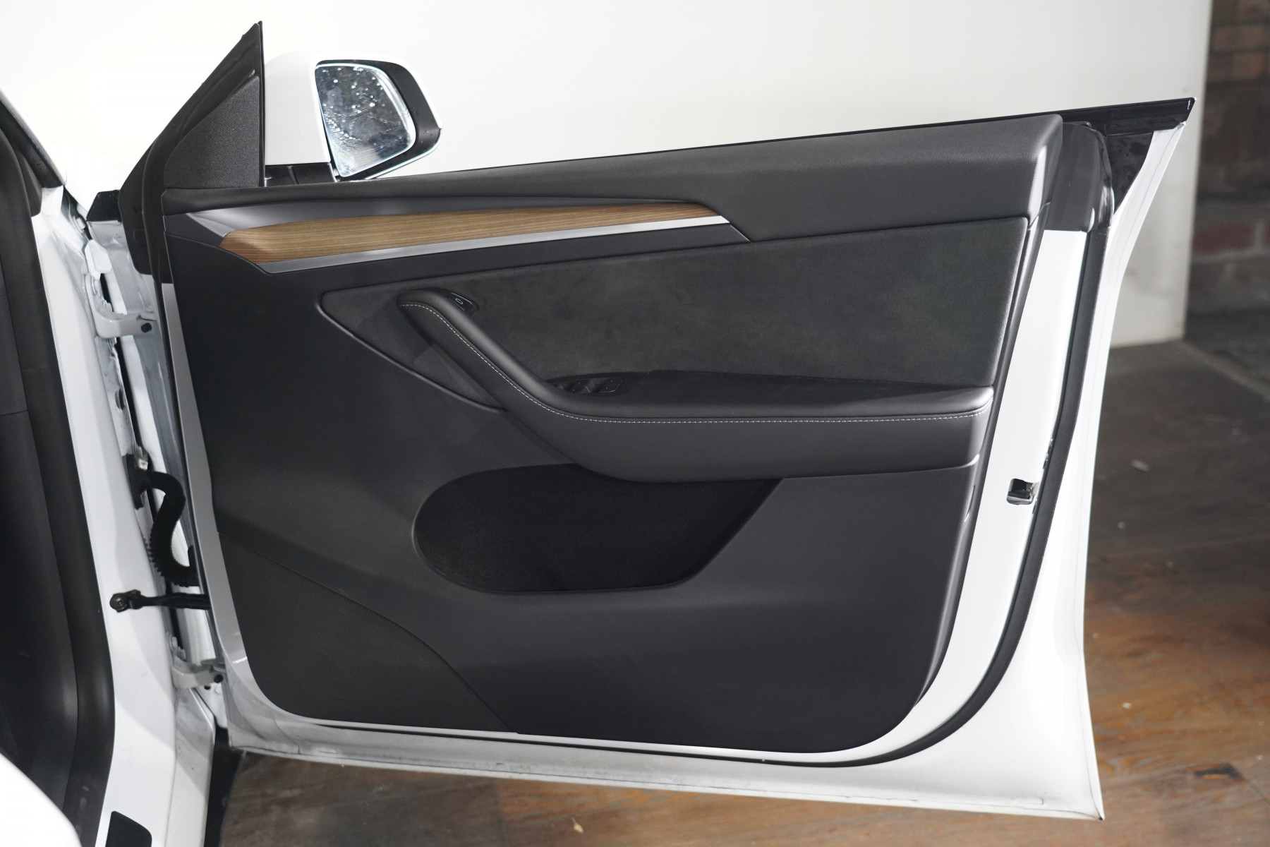 2023 Tesla Model Y Y Rear-Wheel Drive SUV Image 23
