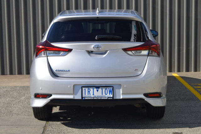 2018 Toyota Corolla ZR 23 of 25