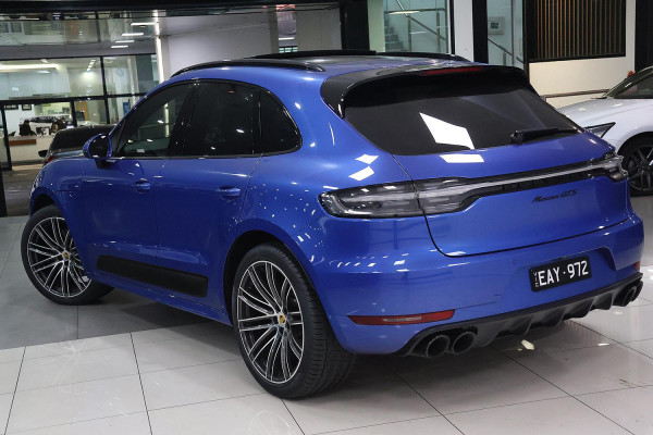 2020 Porsche Macan 95B GTS SUV image 3