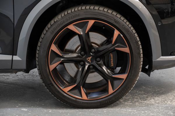 2025 Cupra Formentor VZx SUV Image 5
