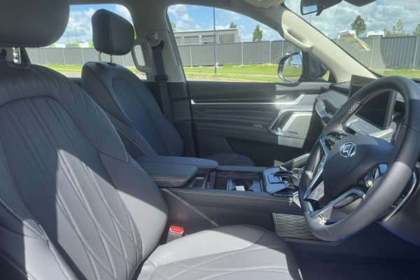 2026 MY25 LDV D90 Mode Wagon Image 9