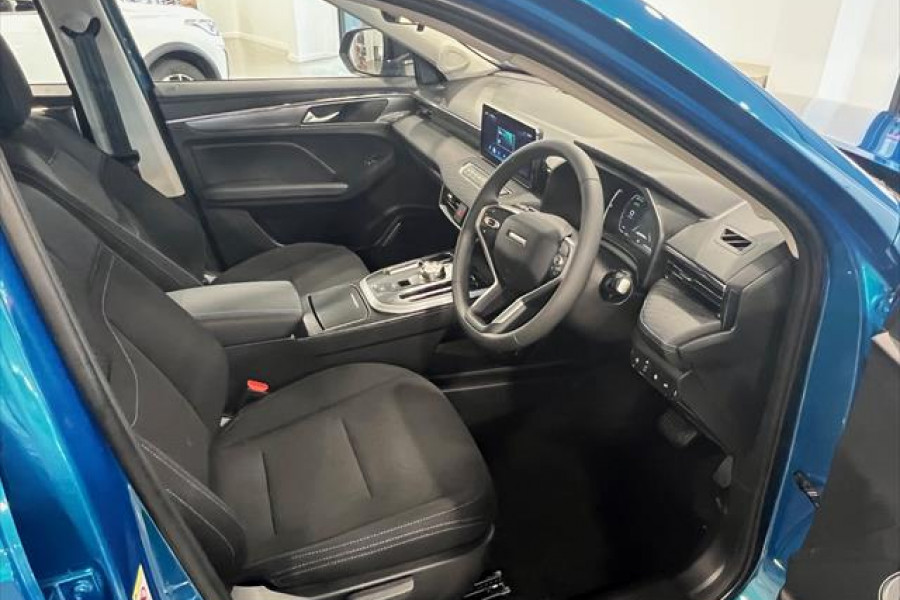 2024 GWM Haval Jolion A02 Premium Hybrid SUV Image 13