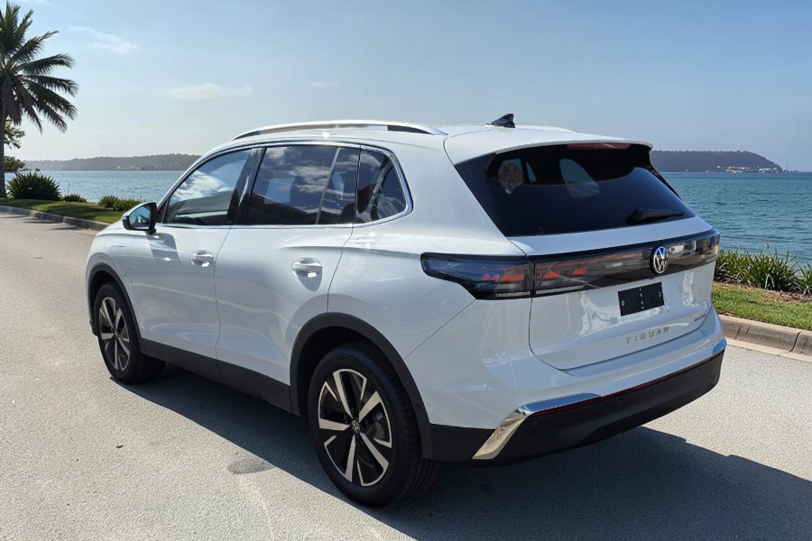 2026 Volkswagen Tiguan CT 150TSI eHybrid Elegance SUV Image 6