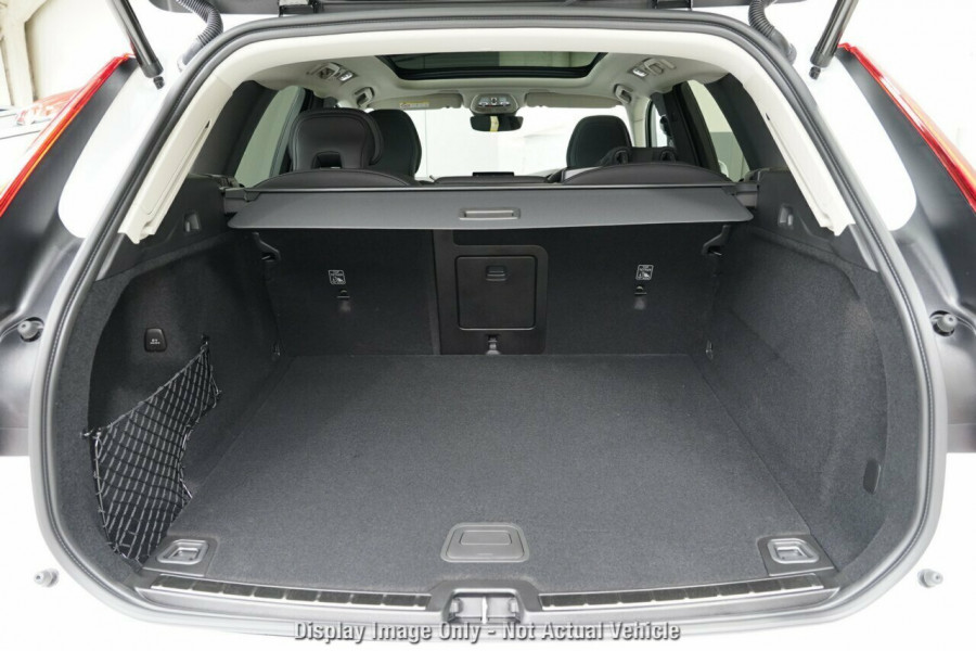 2026 Volvo XC60 UZ Plus B5 Bright SUV Image 8