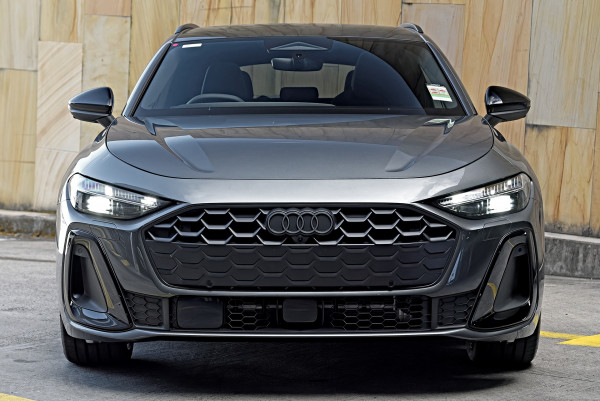 2026 Audi A5 e-hybrid S-Line 270Kw | Quattro Wagon image 4
