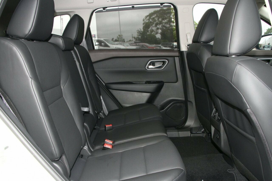 2024 MY25 Nissan X-Trail T33 N-TREK SUV Image 14