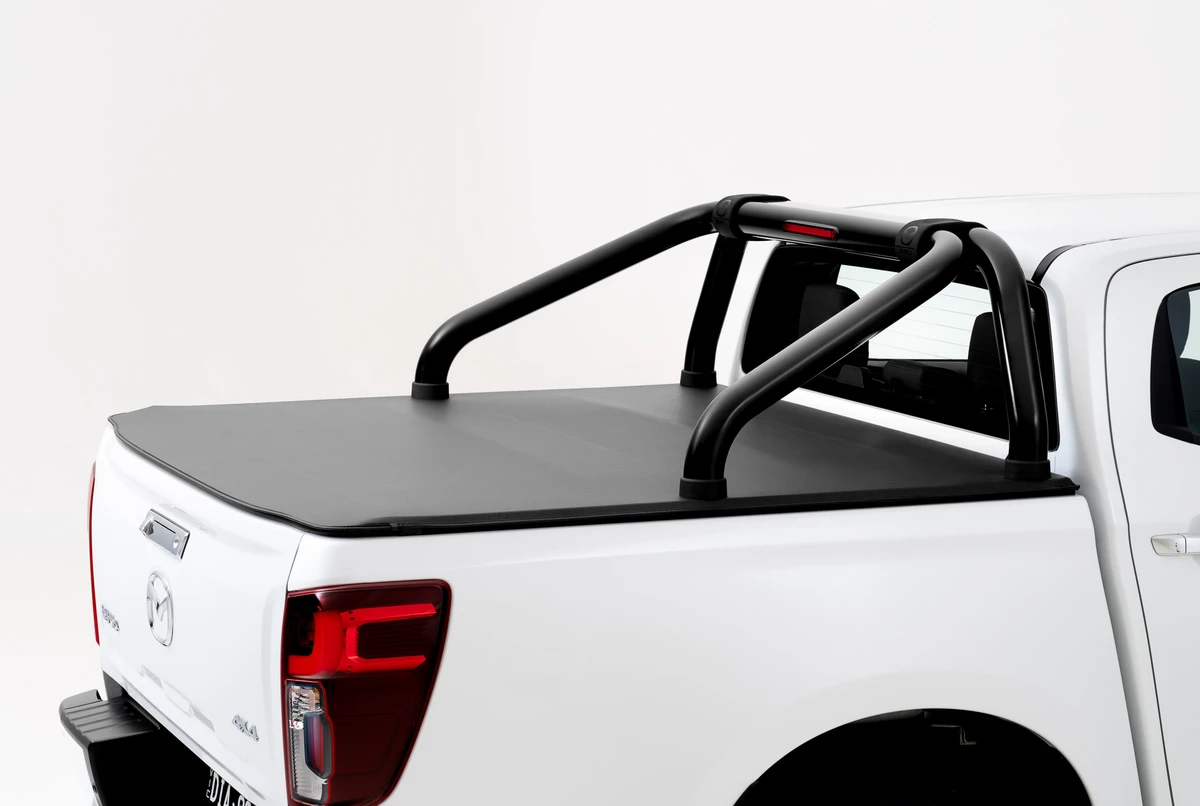 SOFT TONNEAU COVER WITH SPORTS BAR