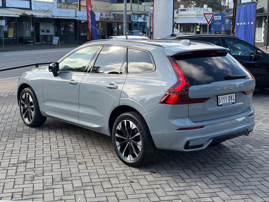 2025 MY26 Volvo XC60 UZ Ultra B5 Dark SUV Image 3