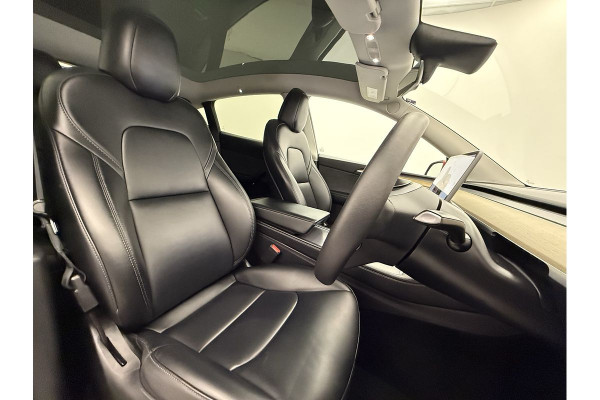 2023 Tesla Model Y  Rear-Wheel Drive SUV Image 17