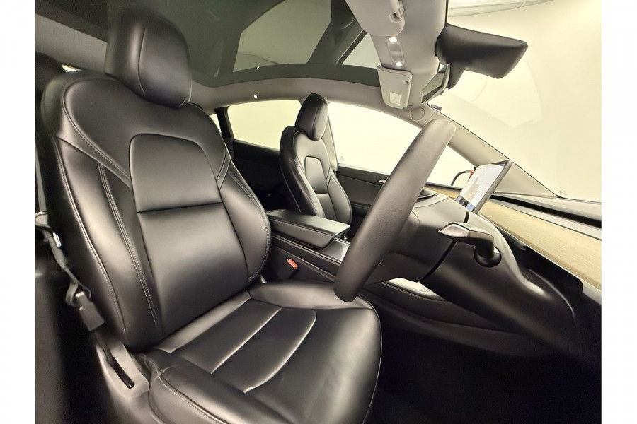 2023 Tesla Model Y  Rear-Wheel Drive SUV Image 17
