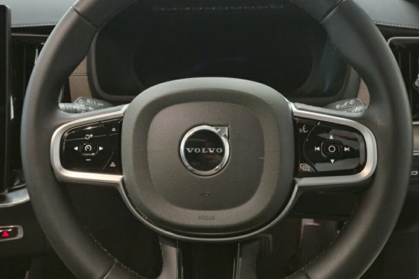 2025 MY26 Volvo XC90 L Series Ultra B5 Dark SUV Image 24