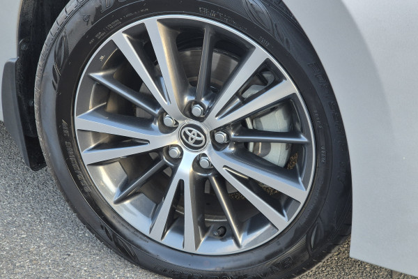 2018 Toyota Corolla ZRE172R ZR Sedan Image 2