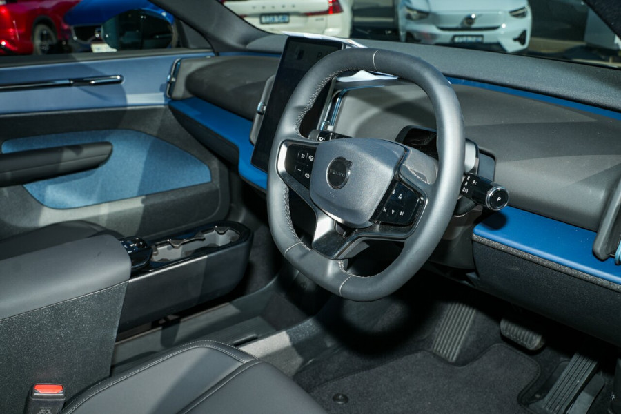 2024 MY25 Volvo EX30  Single Motor Extended Range Plus SUV Image 12