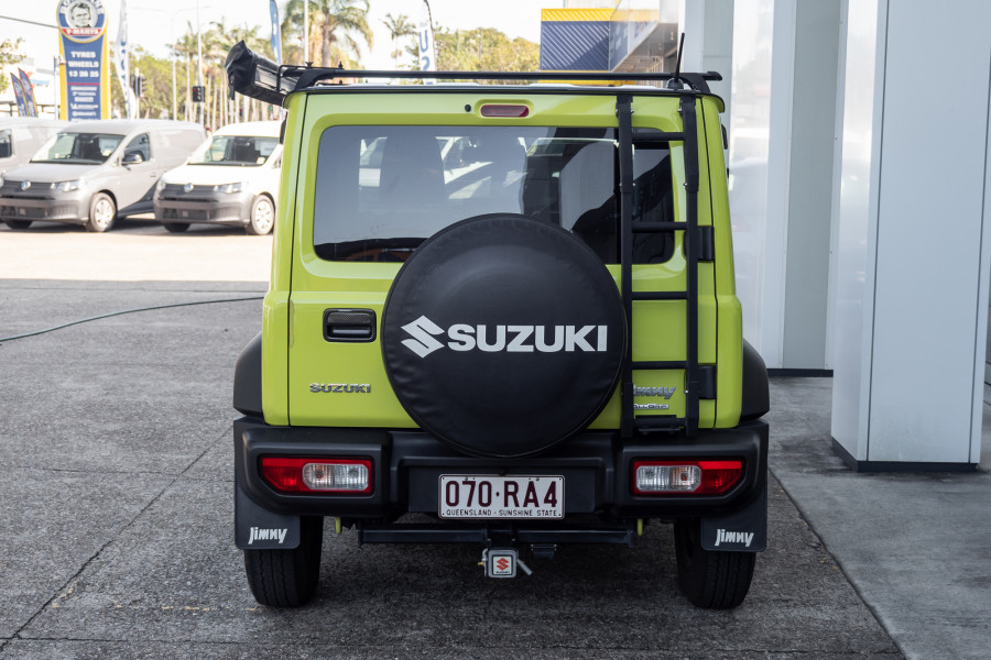 2023 Suzuki Jimny JB74 GLX Coupe Image 5