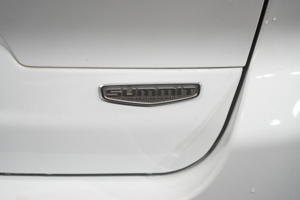2024 Jeep Grand Cherokee Summit Reserve SUV Image 4