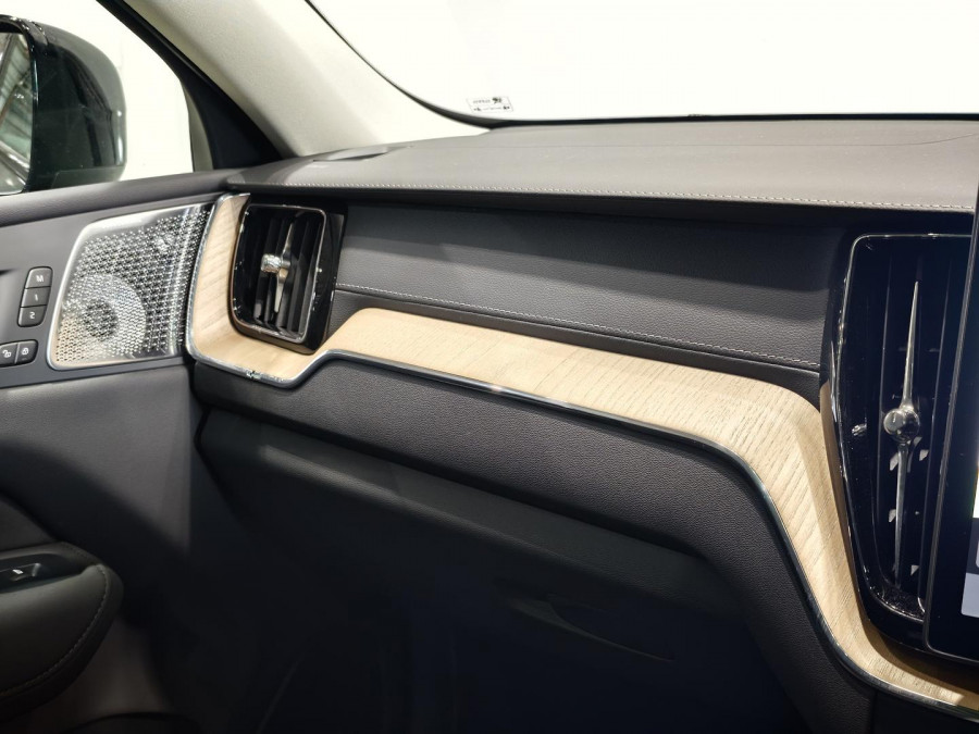 2025 MY26 Volvo XC60 UZ Ultra B5 Dark SUV Image 68