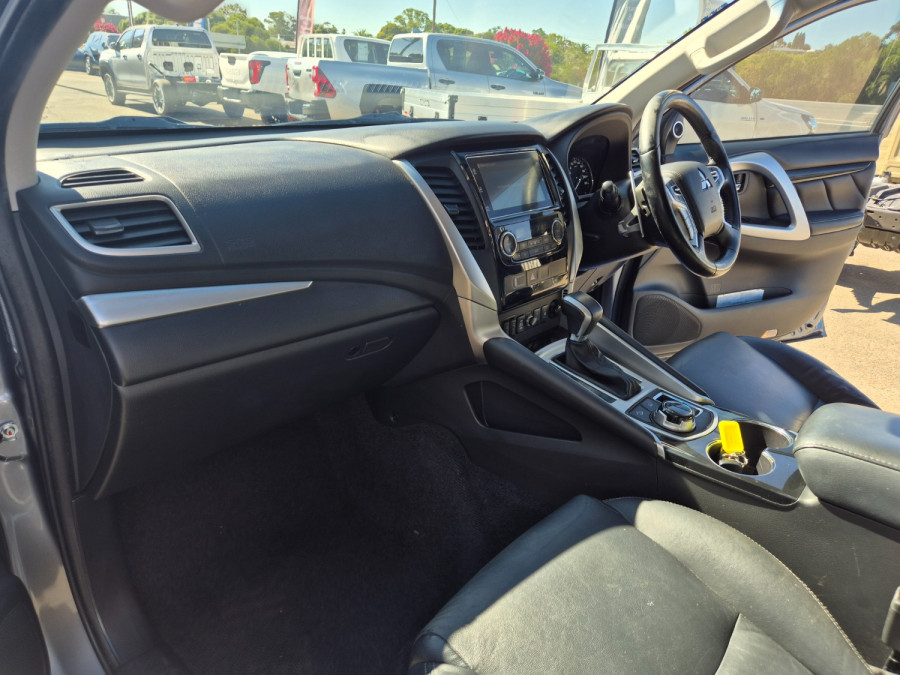 2018 Mitsubishi Pajero Sport QE Exceed SUV Image 32