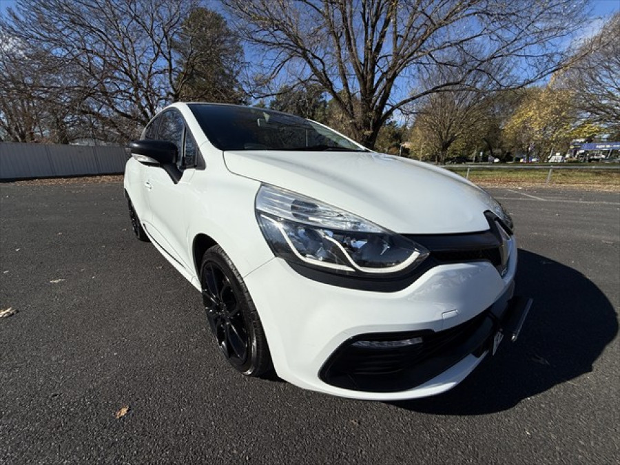 2016 Renault Clio R.S. IV B98 R.S. 200 Sport Hatch Image 1