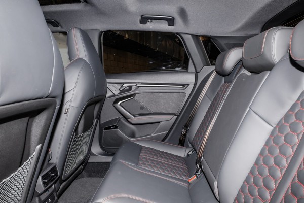 2025 Audi RS 3 GY  Hatch image 9