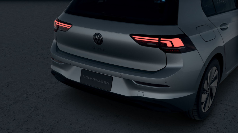 2026 Volkswagen Golf 8.5 110TSI Life Hatch Image 5