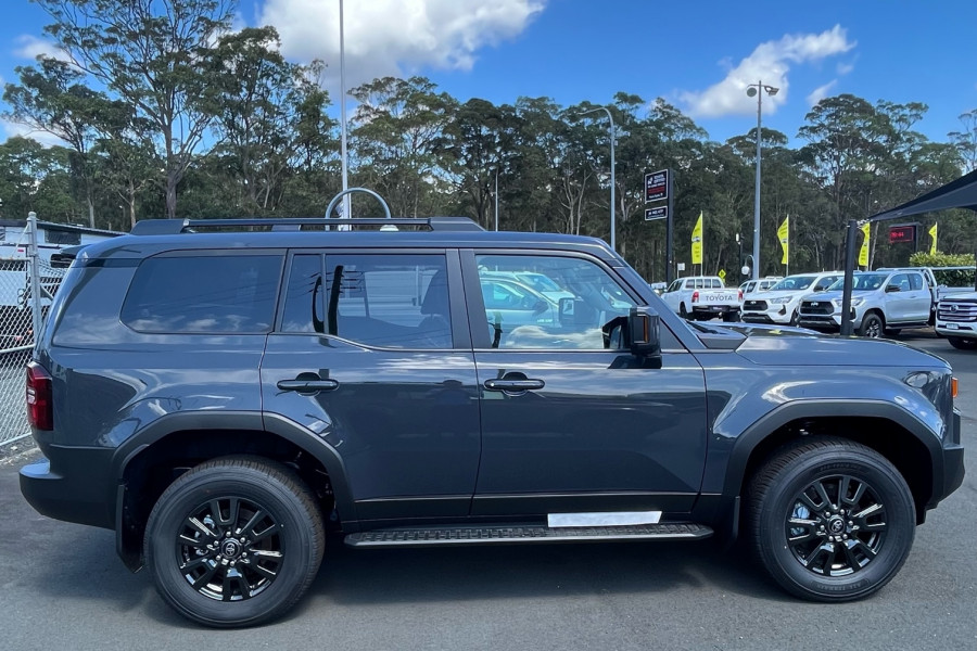 2025 MY24 Toyota LandCruiser Prado GDJ251R GXL SUV Image 9
