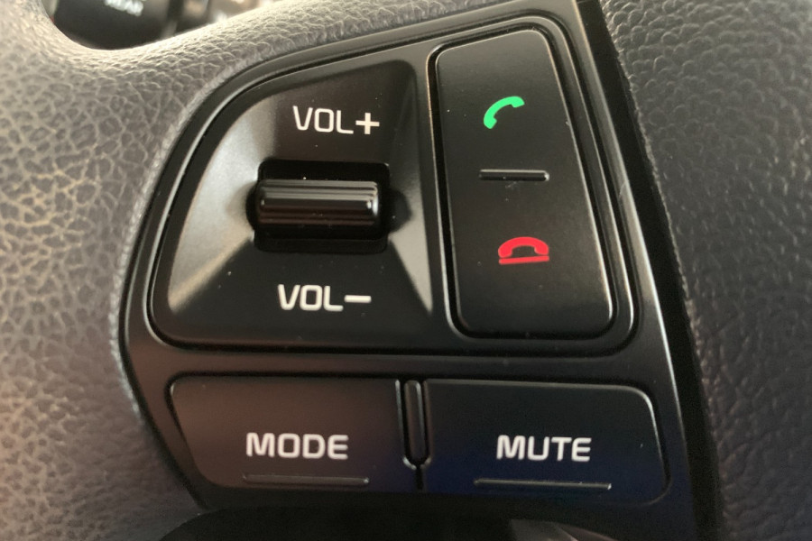 2016 Kia Rio UB S Hatch Image 23