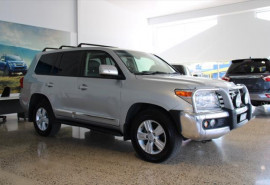 Toyota Landcruiser Wagon Sahara VDJ200R 