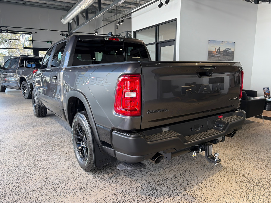 2025 Ram 1500 DT6X9821W.26 2026 Ute Image 3