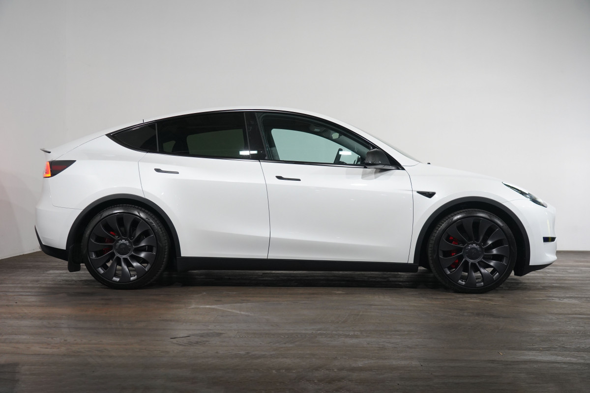 2023 Tesla Model Y Y Performance SUV Image 4