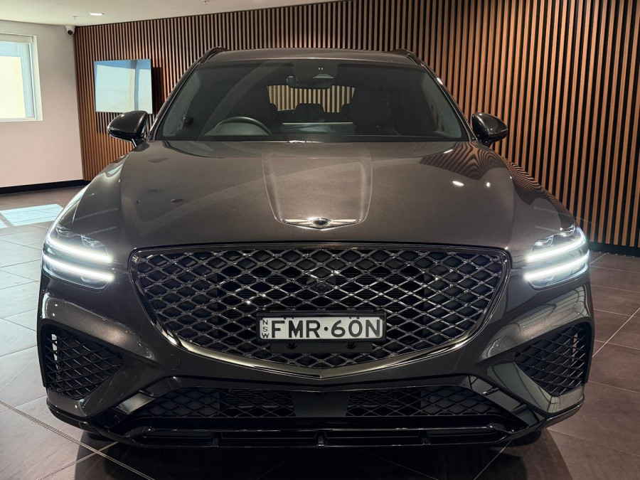 2024 Genesis GV70 JK.V2 3.5T AWD Sport SUV Image 3